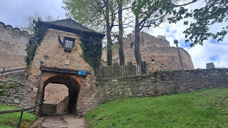 Dzisiaj z zamku Chojnik pozostały ruiny, ale nadal jest w nim co zwiedzać
