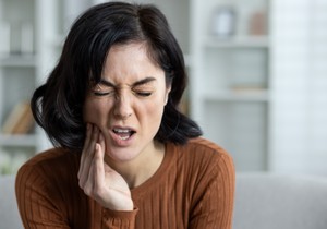 Bol u vilici može da bude uzrokovan i infekcijama, upalama ili povredam