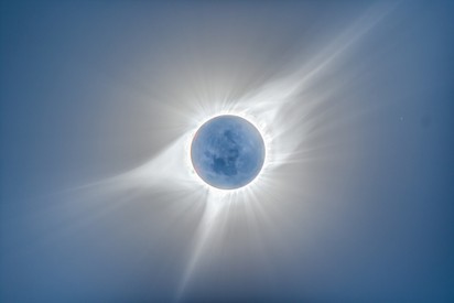 Készüljön, ma napfogyatkozást figyelhet meg 12 órától!