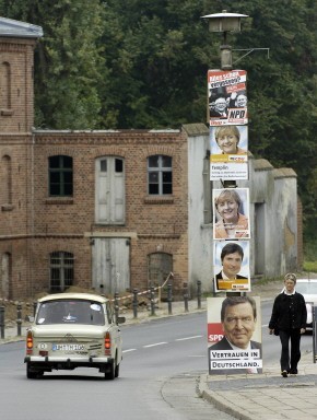 GERMANY-POLITICS-ELECTIONS-BILLBOARDS