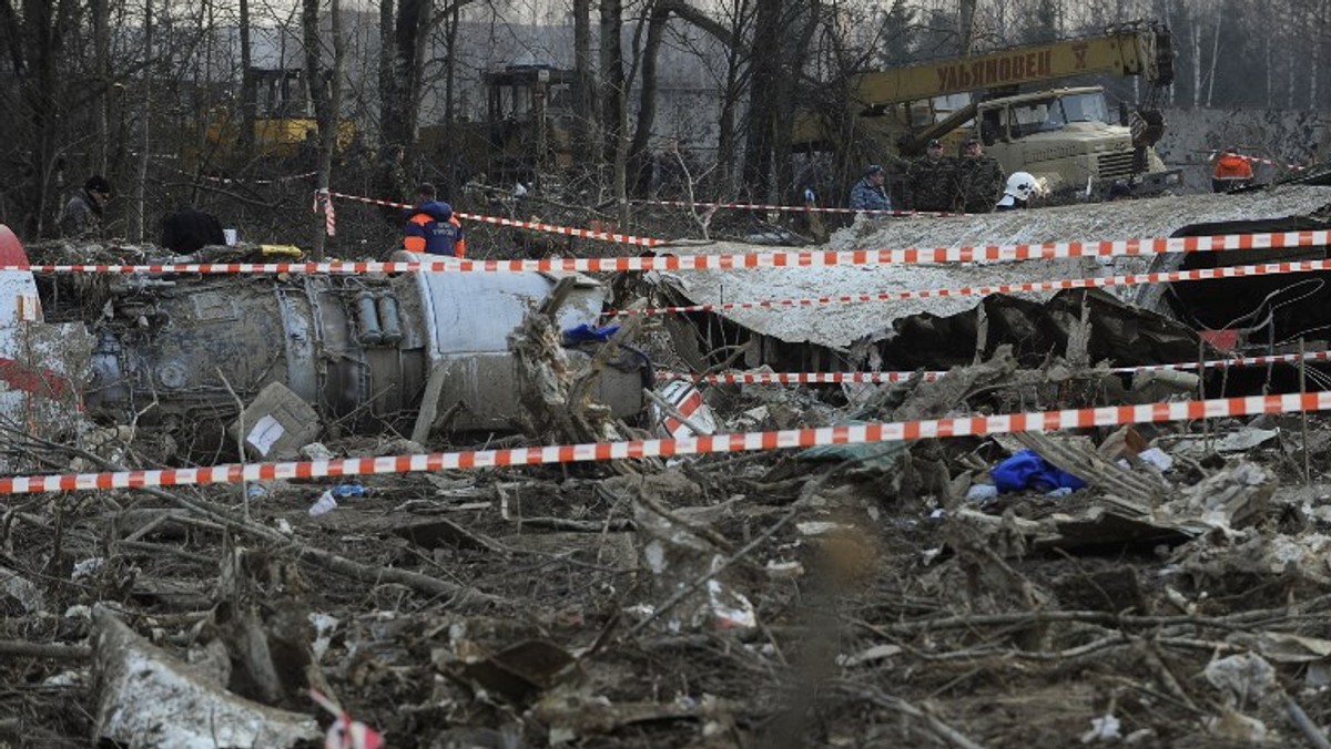 Przetarg na remont Tu-154M była zgodny z procedurami, żadna służba nie zgłosiła do niego zastrzeżeń - powiedział były wiceszef MON Marcin Idzik, odnosząc się do twierdzeń z raportu zespołu parlamentarnego. Podczas remontu w Rosji polski przedstawiciel przez cały czas był przy samolocie - podkreślił Idzik.