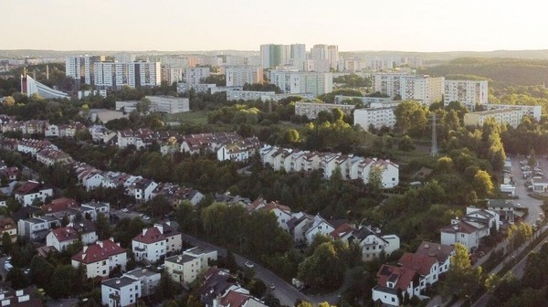 Skorygowanie granic może mieć wpływ na środki finansowe dzielnic. Dla mieszkańców terenów granicznych może to także oznaczać zmianę reprezentantów, na których będą głosować w wyborach do Rady Miasta i Rady Dzielnicy.