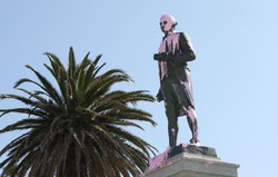 Miasto rezygnuje z pomnika kolonizatora. "Nie łudźmy się, że nie zostałby zniszczony"