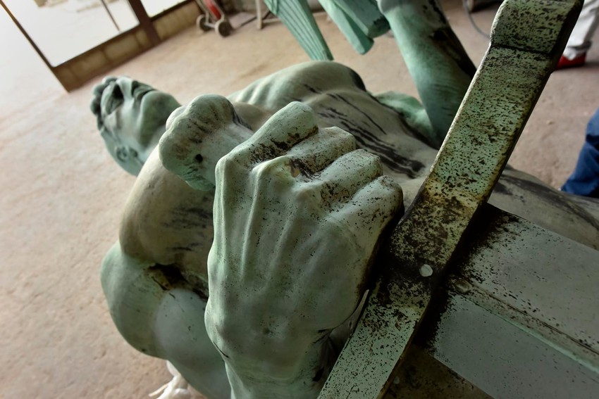 Simbol Beograda je mogao da ostane bez mača.