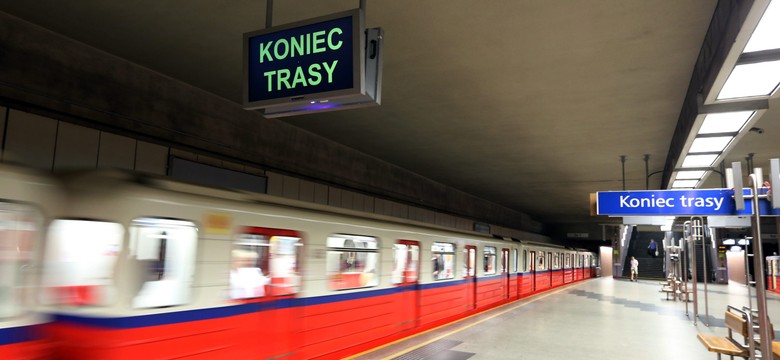 Kto rozpylił w metrze gaz? Służby szukają człowieka, który sparaliżował centrum miasta[AKTUALIZACJA]