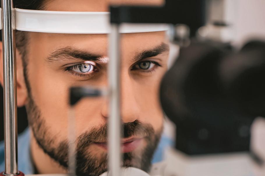 Badacze z Google Brain opracowali algorytm samoczynnej optymalizacji, który po przeanalizowaniu 126 tys. zdjęć dna oka wykrywa cukrzycę z podobną skutecznością co lekarz, ale znacznie szybciej