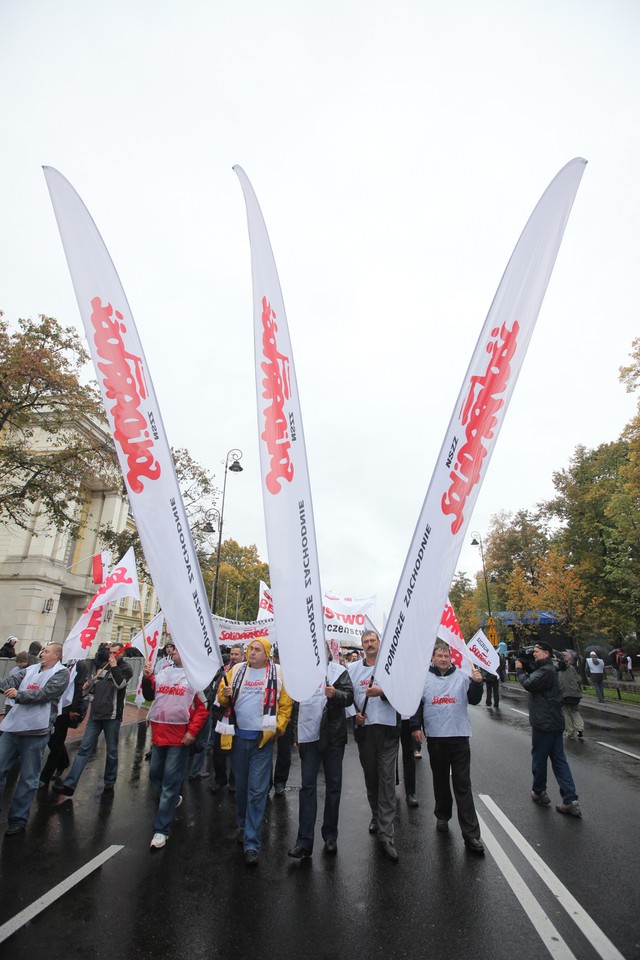 WARSZAWA SOLIDARNOŚĆ PROTEST PRZECIWKO CIĘCIOM BUDŻETOWYM