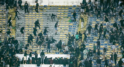 Tysiące ludzi szturmowały bramy stadionu przed meczem Afrykańskiej LM. Jedna osoba nie żyje