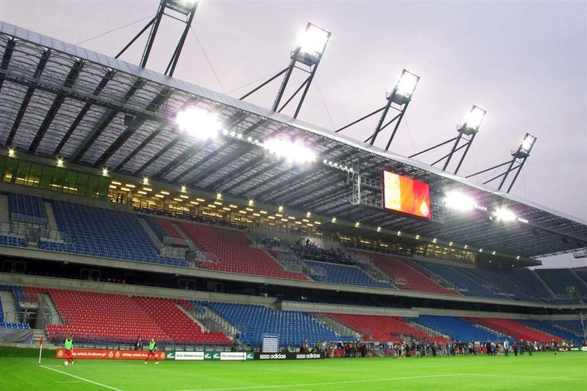 Wisła przejmie stadion przy Reymonta, albo zostanie z niego wyrzucona