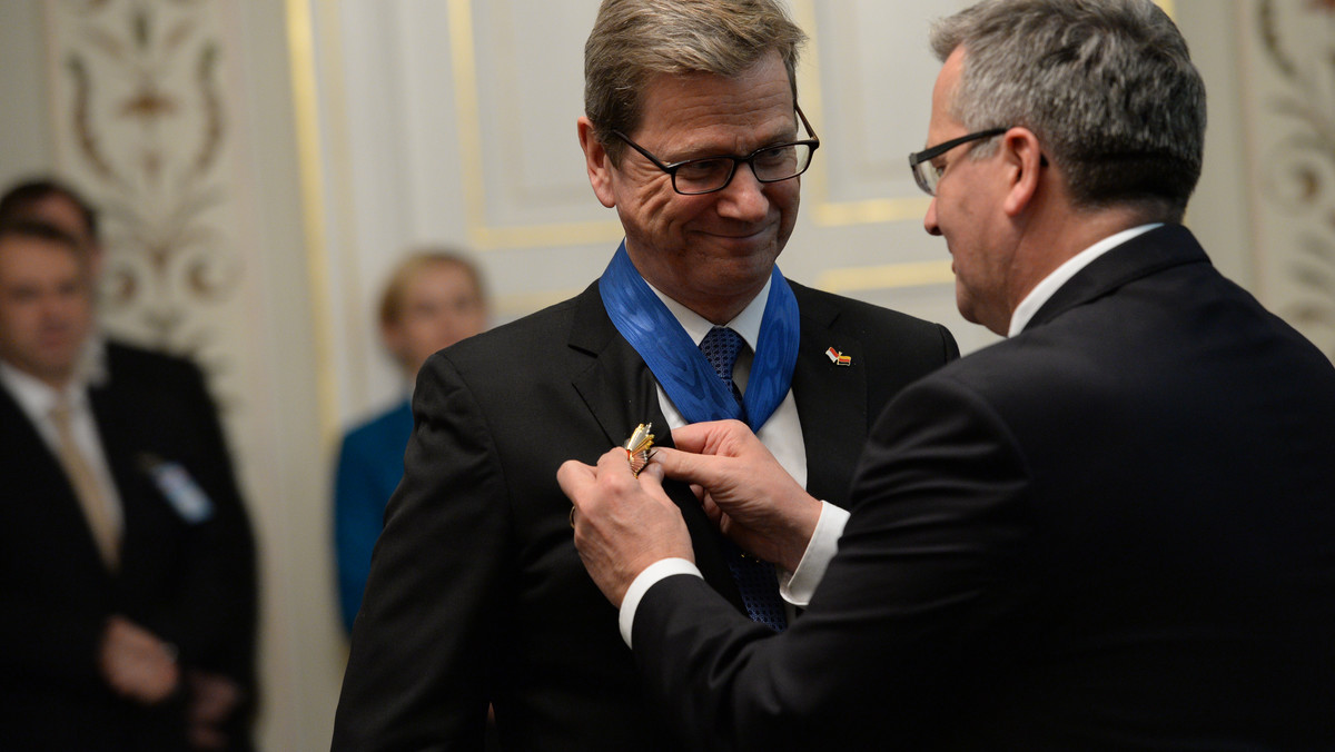 Prezydent Bronisław Komorowski odznaczył Krzyżem Komandorskim z Gwiazdą Orderu Zasługi RP szefa MSZ Niemiec Guido Westerwellego. Westerwelle został uhonorowany za wybitne zasługi w rozwijaniu polsko-niemieckiej współpracy i dobrosąsiedzkich stosunków.