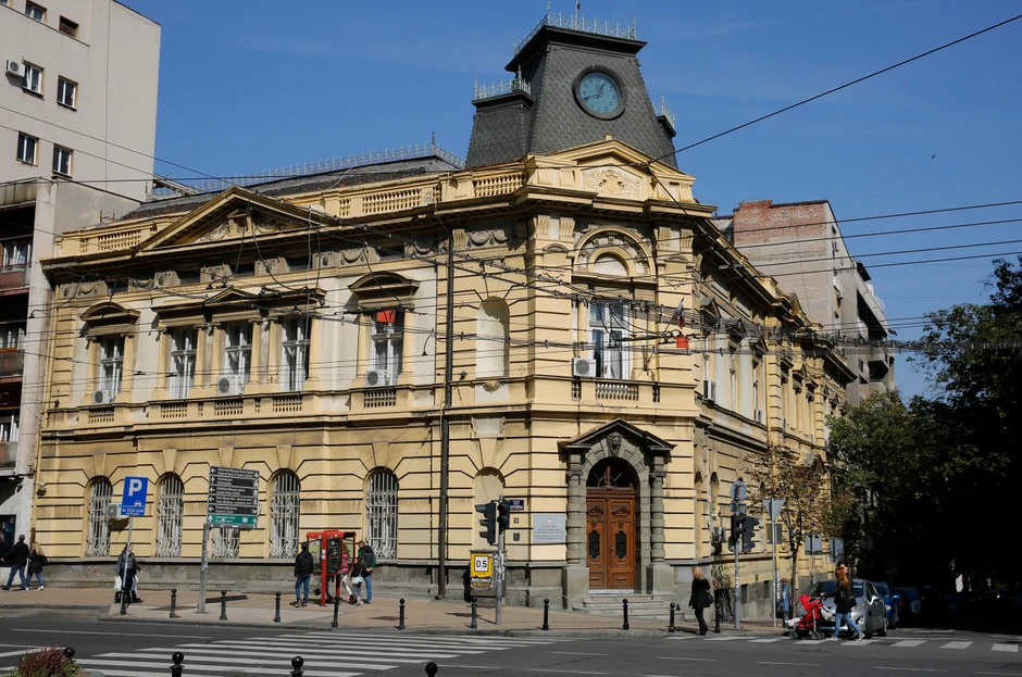 U ovoj zgradi se nalaze Nacionalni savet i Kancelarija za saradnju sa Rusijom i Kinom