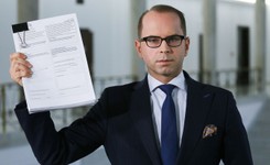 Szczerba złożył skargę do Europejskiego Trybunału Praw Człowieka ws. wykluczenia go z obrad Sejmu