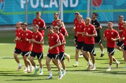 Kłopoty kadrowe reprezentacji Polski. Sousa wezwał posiłki