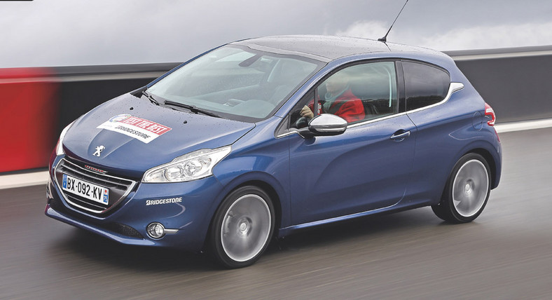 Już wiemy jak jeździ Peugeot 208