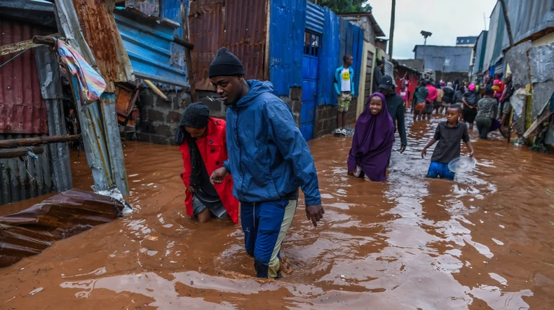 Kenyans affected by floods in Nairobi