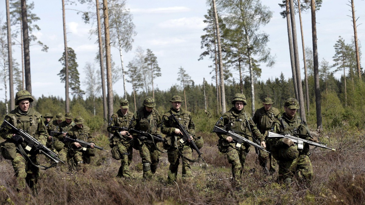 Łotwa, Estonia manewry wojksowe