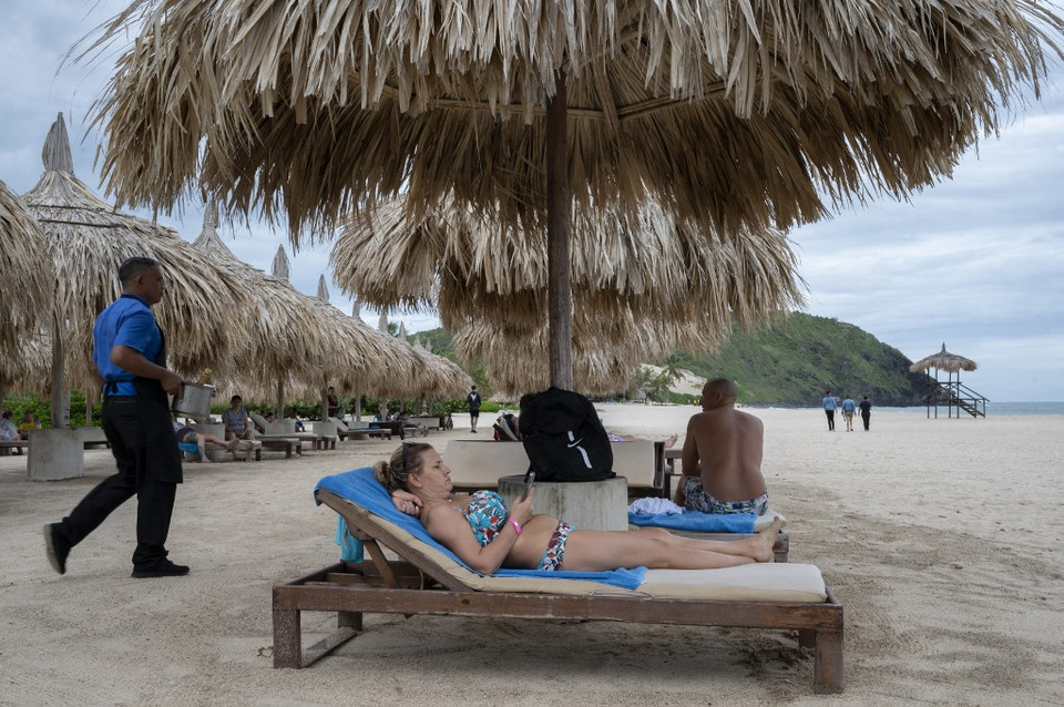 Rosyjscy turyści spędzają tropikalne wakacje w Wenezueli