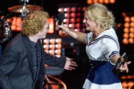 "Spavao sam SVAKOG DANA SA PO 3 ŽENE, njih 3.000 je prošlo kroz moj krevet. Jadna moja žena": Legendarni pevač u Boga ne veruje, ali je burma uspela da ga smiri