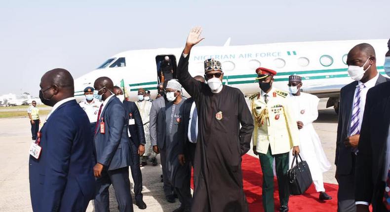 President Muhammadu Buhari waves [Presidency]