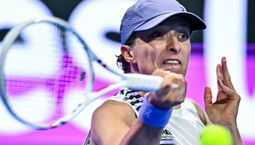 Emocje tylko w pierwszym secie. Iga Świątek w ćwierćfinale turnieju w Dausze