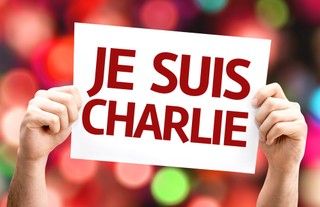 Je Suis Charlie, Pokolenie JPII, Polska Walcząca: Spekulacja znakiem towarowym