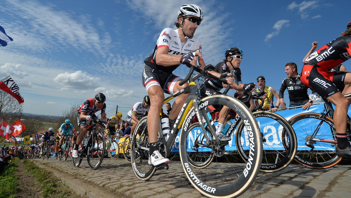 W swoim ostatnim sezonie zawodowej kariery Fabian Cancellara (Trek) mógł zapisać się w historii kolarstwa jako pierwszy zawodnik, który wygrał wyścig Dookoła Flandrii czterokrotnie. W niedzielę przegrał jednak z Peterem Saganem (Tinkoff) i nie ukrywał, że jest z tego powodu trochę rozczarowany.