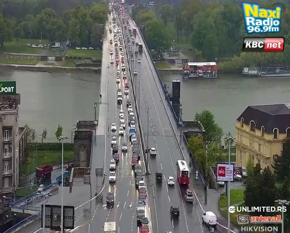 Brankov most, gužva