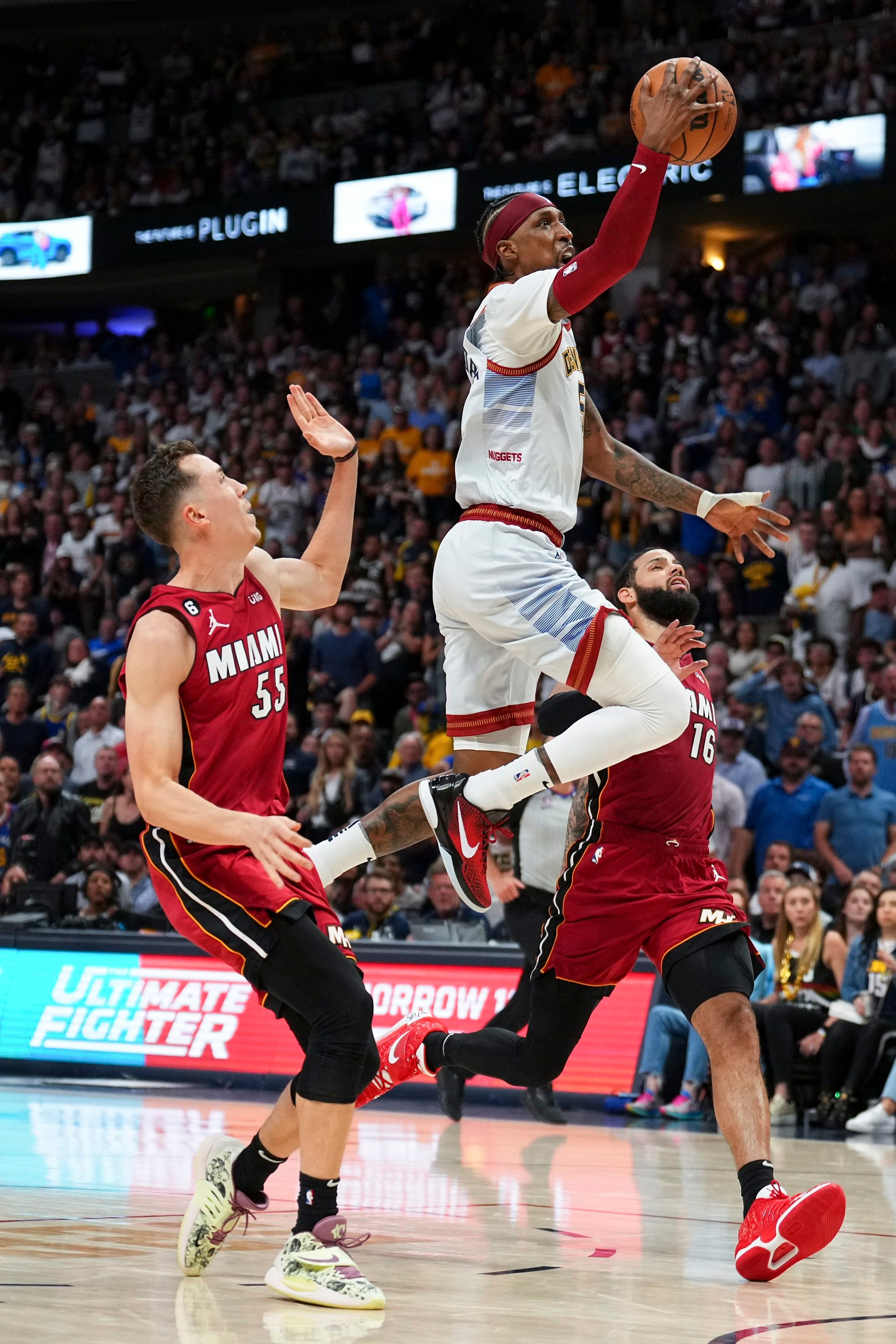 NBA finále: Denver Nuggets - Miami Heat.