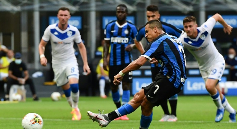 Chilean forward Alexis Sanchez signed a three-year deal with Inter Milan.