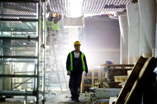 Bujak: Niski popyt na pracę martwi bardziej niż zwolnienia grupowe [WYWIAD]