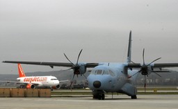 Nowoczesna: Loty CASĄ miały na celu ukrycie kosztów podróży premier