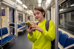 cyfrowa legitymacja uczniowska dostępna w aplikacji mobywatel. jak dzi