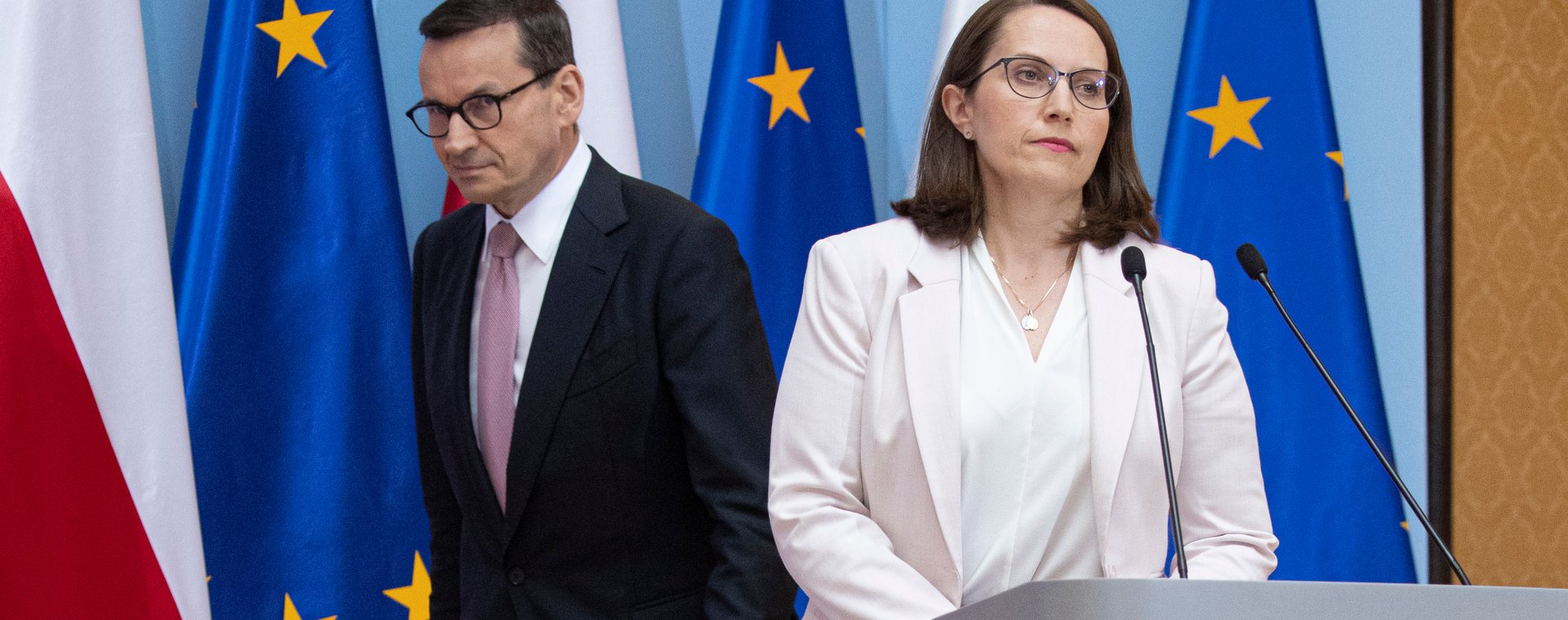 Minister finansów Magdalena Rzeczkowska i premier Mateusz Morawiecki 