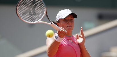 French Open. Iga Świątek nie obroni tytułu! Znakomity występ Sakari