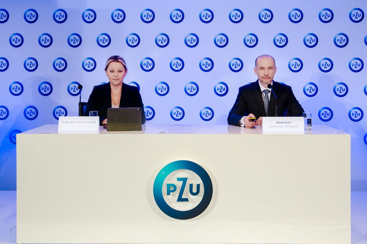 dr hab. Beata Kozłowska- Chyła, prezez PZU; Tomasz Kulik, członek zarządu, CFO Grupy PZU