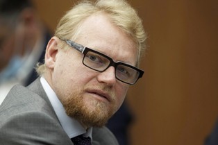 Karuzela na fotelu prezesa PKO BP trwa w najlepsze