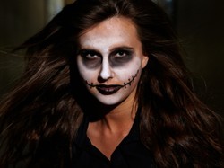 Demonicznie seksowne: diaboliczne makijaże na Halloween