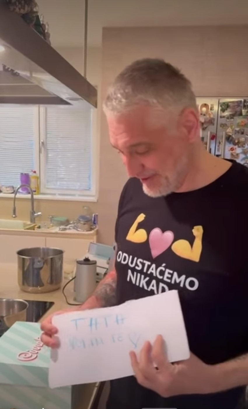 Čeda Jovanović dobio poklon od ćerke Zore Fejt