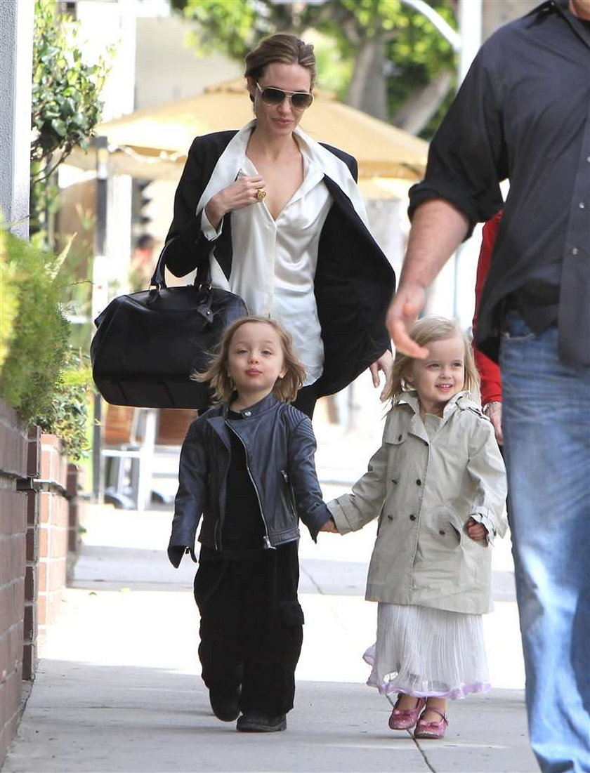 Słodkie bliźniaki Jolie i Pitta. FOTO