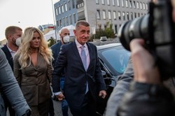 Wybory w Czechach. SPOLU o włos przed ruchem Babisza