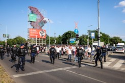 Bójki kibiców przed finałem LE w Budapeszcie, kilku Polaków aresztowanych [WIDEO]
