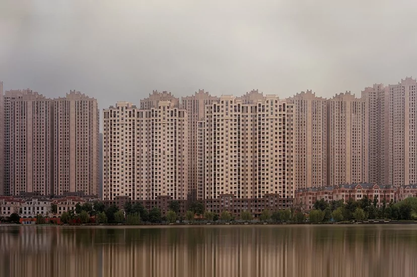 Upiorne zdjęcia ogromnych i kompletnie pustych chińskich miast