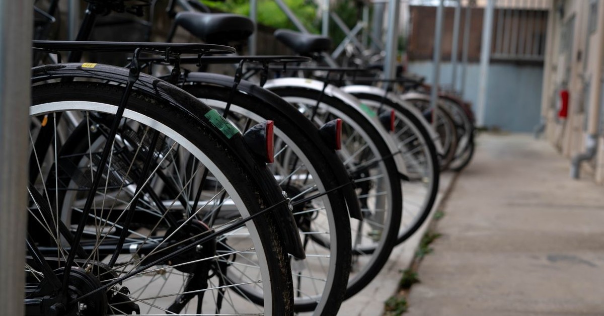 Sezon rowerowy rusza, a rowery miejskie… znikają z ulic! Co się dzieje w polskich miastach?