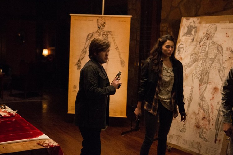 Haley Joel Osment i Genesis Rodriguez w filmie 'Tusk'