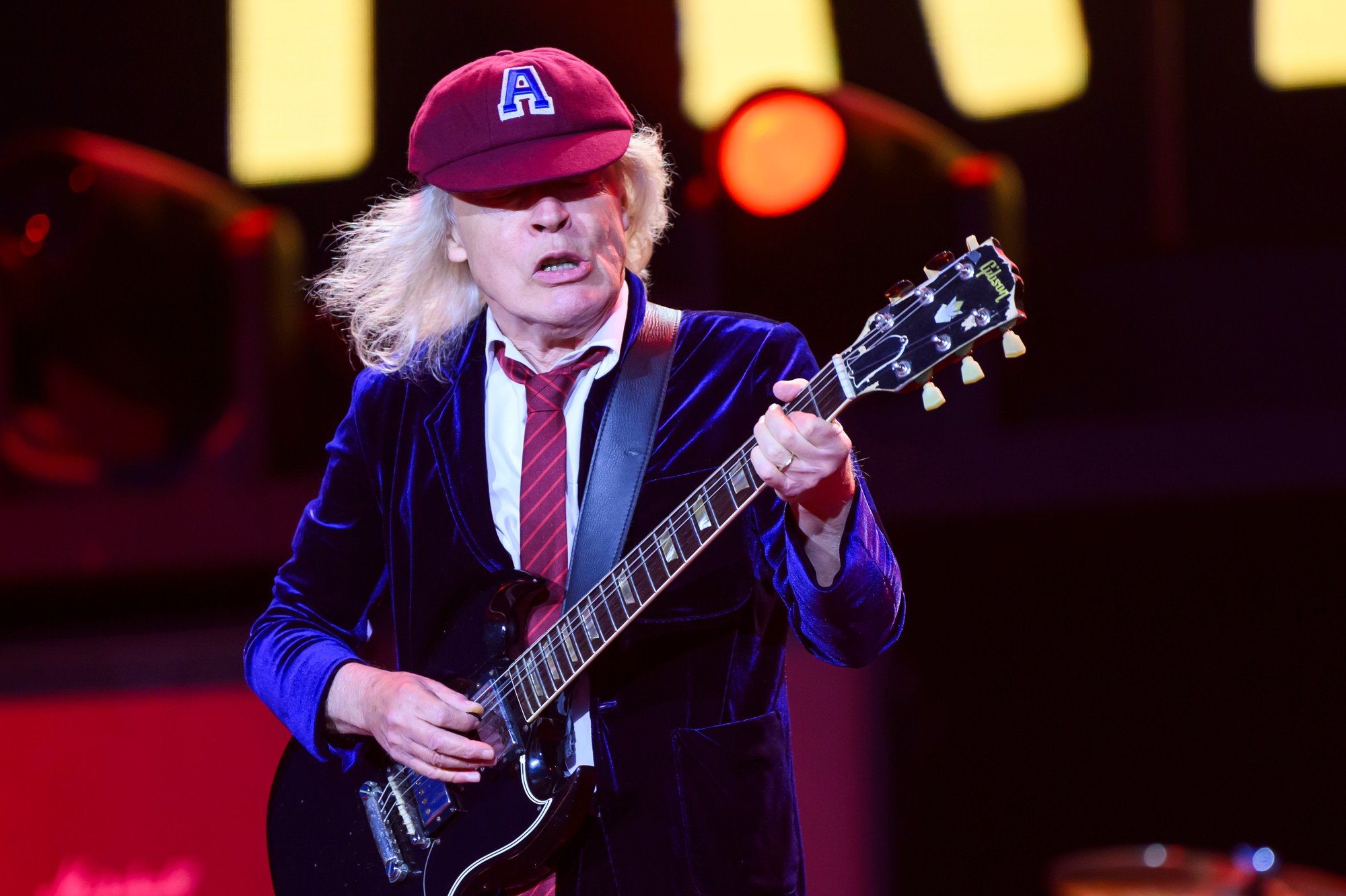 Koncert austrálskej skupiny AC/DC vo Vajnoroch.