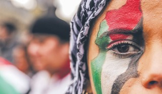 Zwiększająca się solidarność ze społecznością palestyńską na Zachodzie. Młodzież na czele protestów