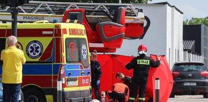 Malutki chłopczyk rozjechany przez auto. Ojciec i dziadek z zarzutami