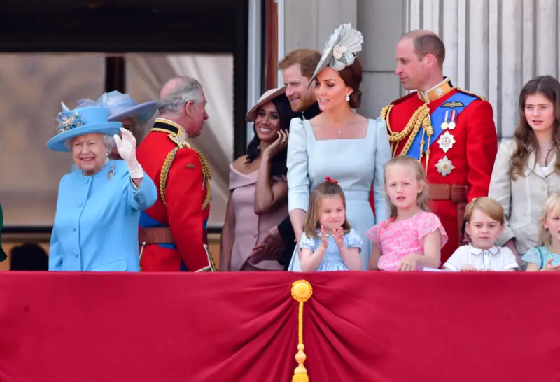 Skąd królowa Elżbieta II ma pieniądze? ? Foto James Devaney / Getty Images 