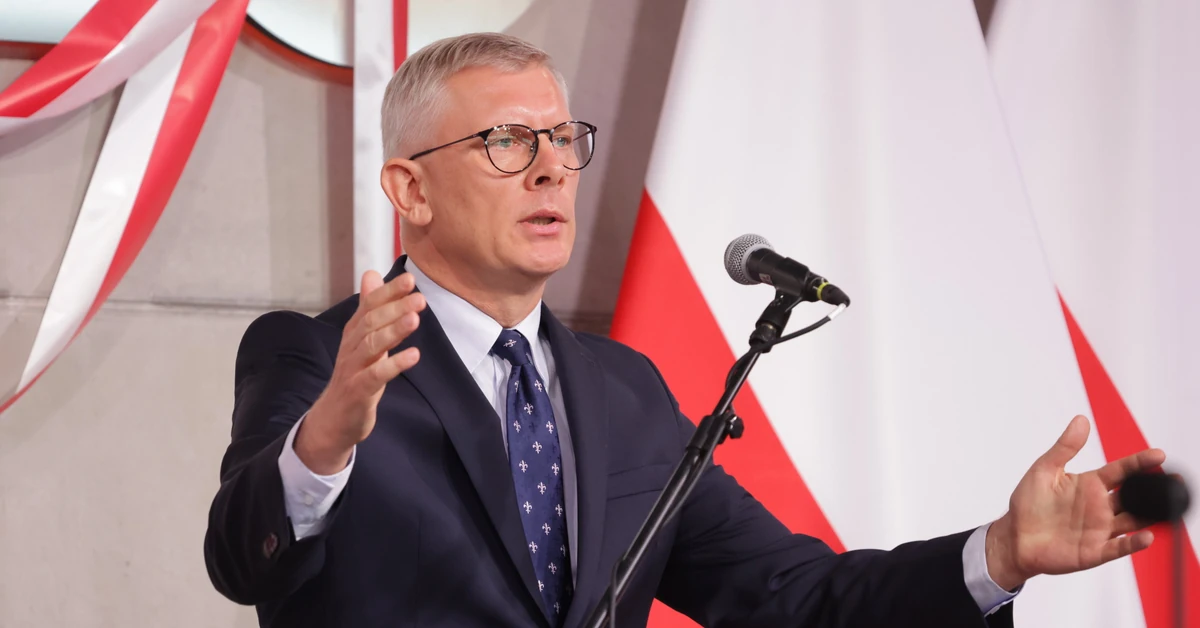 "Gazeta Wyborcza" pisze o lekach Cenckiewicza. Prokuratura wszczęła śledztwo