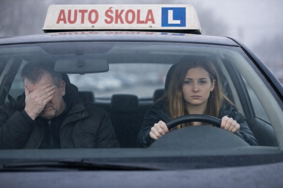 "Posle 20 SEKUNDI za volanom, čujem glas iza sebe - PALI STE!": Beograđanka podelila ispovest sa polaganja vožnje, a onda su i drugi otvorili dušu